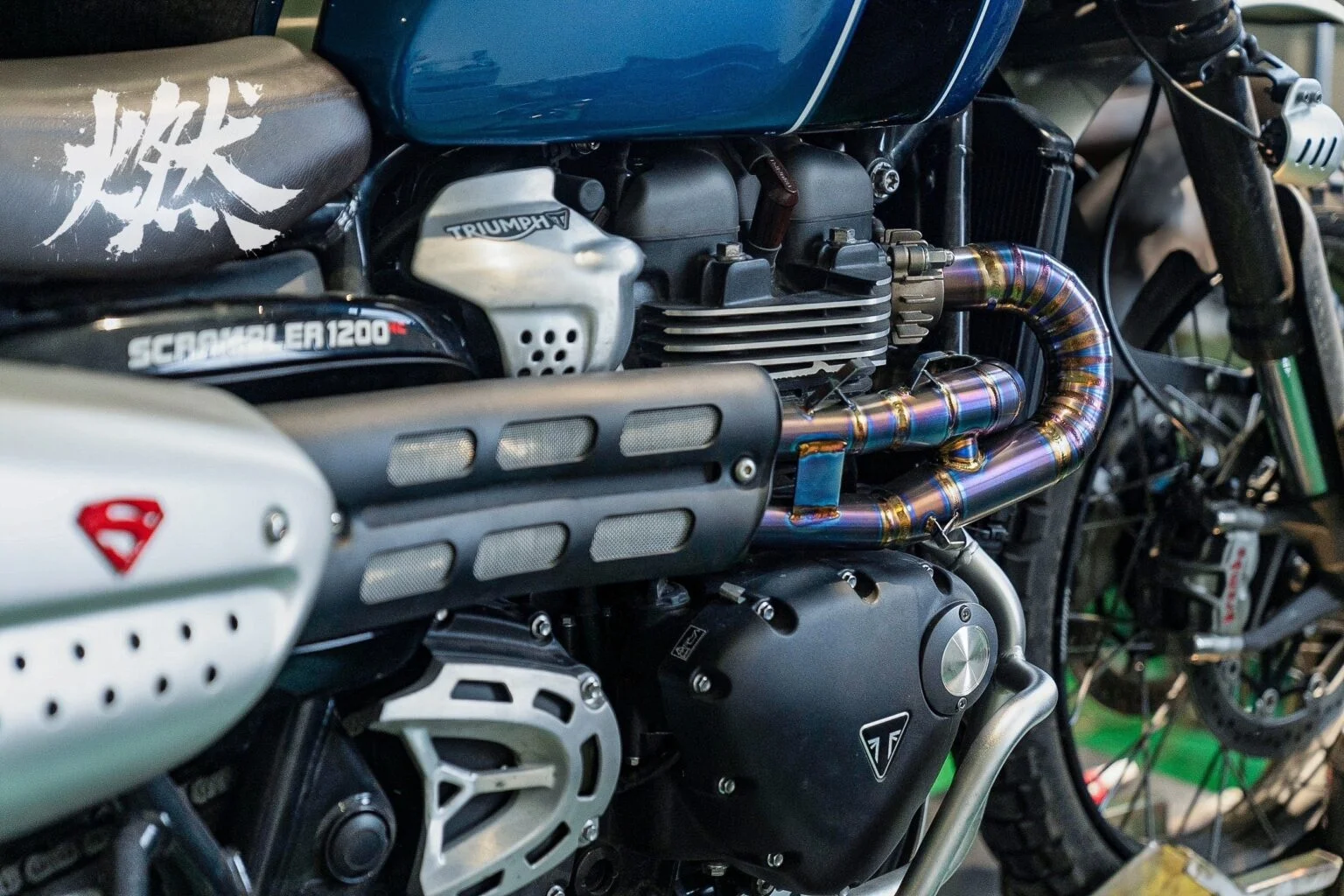 Triumph Scrambler 1200 XE Titanium front exhaust - Image 2