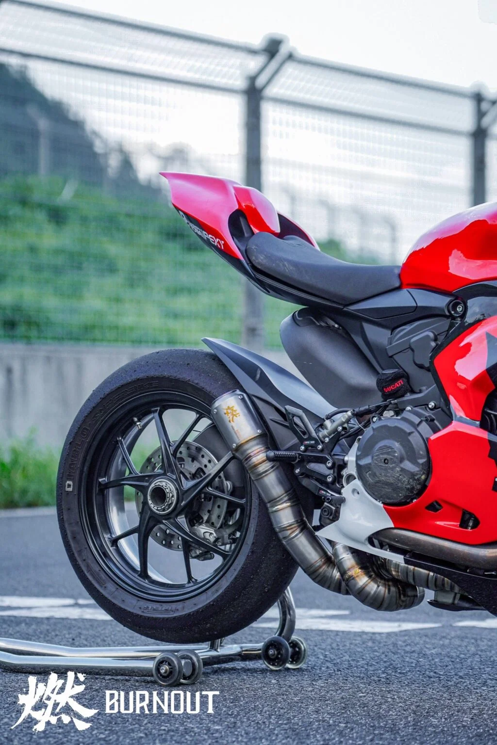 Ducati Panigale/Streetfighter V2 Titanium middle end exhaust - Image 6