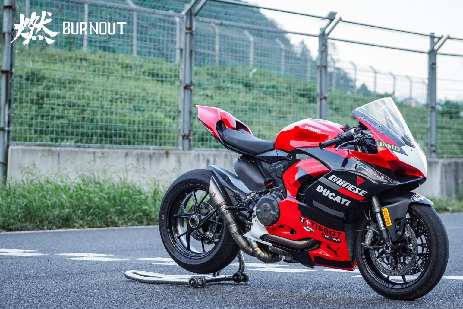 Ducati Panigale/Streetfighter V2 Titanium middle end exhaust - Image 8