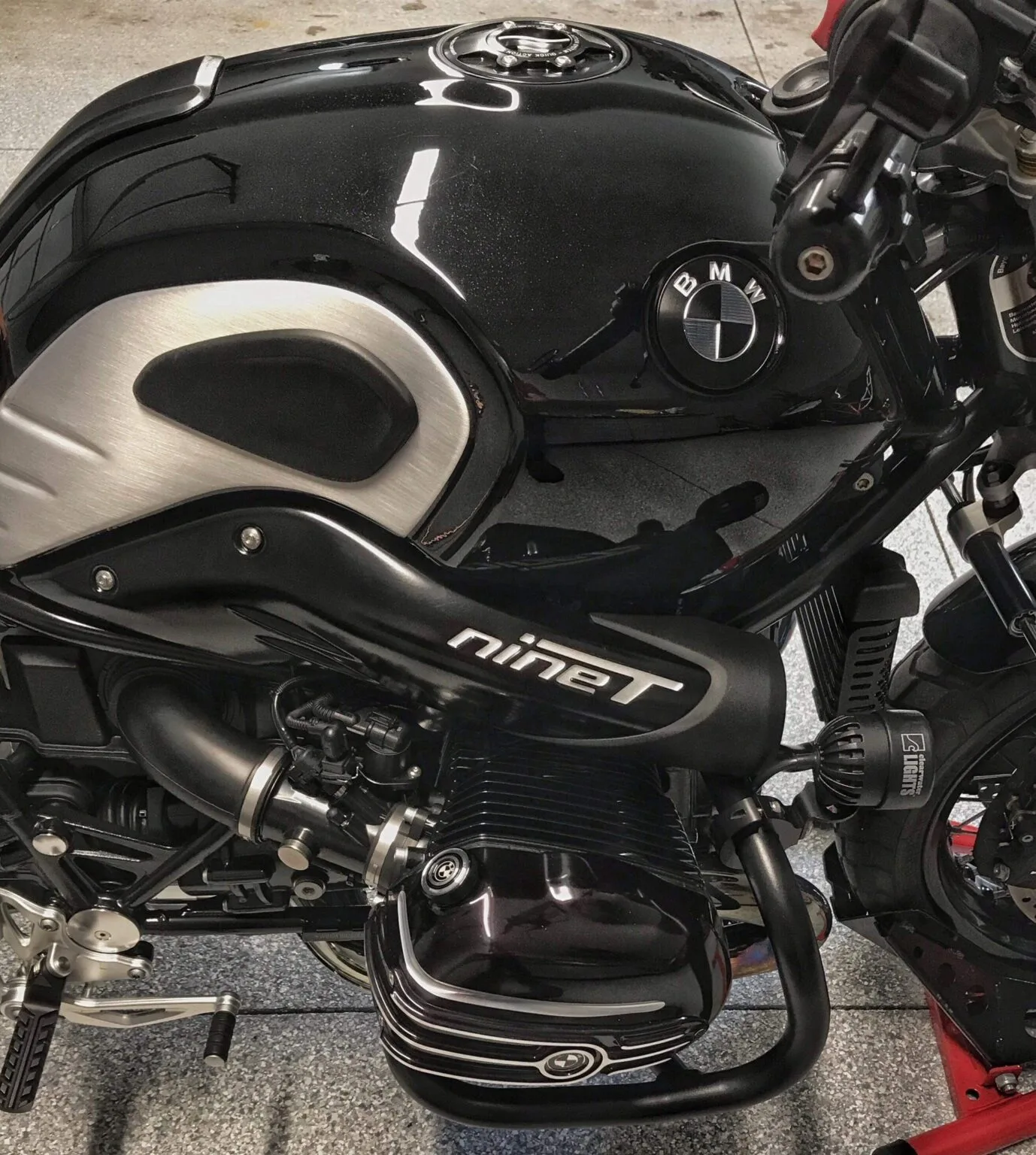 Ninet Sticker (3M™ Wrap Film Series 2080) - Image 10